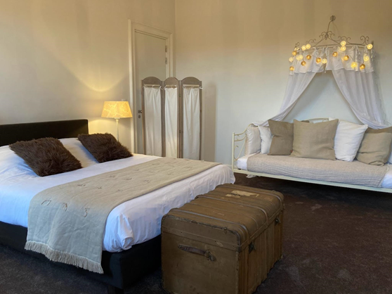 Kamer 6 – Deluxe Driepersoonskamer